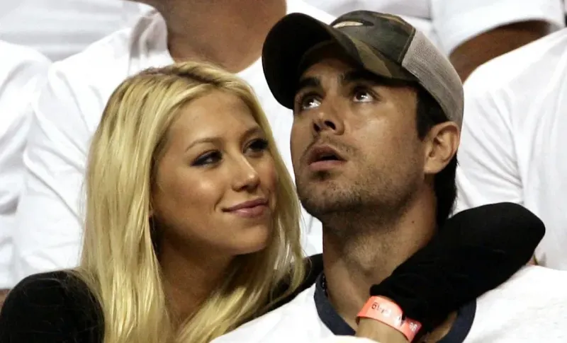 Anna Kournikova și Enrique Iglesias așteaptă al patrulea copil
