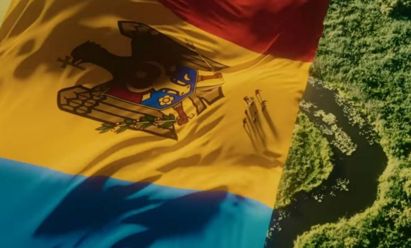 Moment de excepție de Ziua Independenței! Satoshi și Vasile Advahov au lansat în premieră piesa „Asta-i Țara Mea” pe scena din Piața Marii Adunări Naționale -  VIDEO