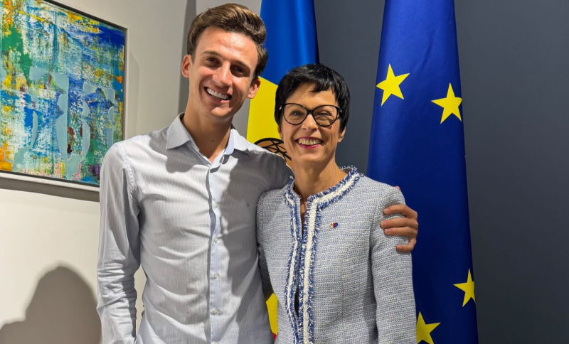 Marta Kos - din nou în Moldova! Comisara europeană a fost surprinsă la o întâlnire de suflet cu mai multe persoane publice din țară - FOTO/VIDEO
