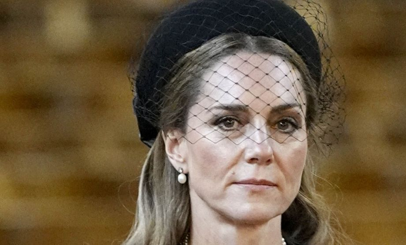 Cum s-a îmbrăcat Kate Middleton la funeraliile Ducesei de Kent. Detaliul pe care toată lumea l-a observat