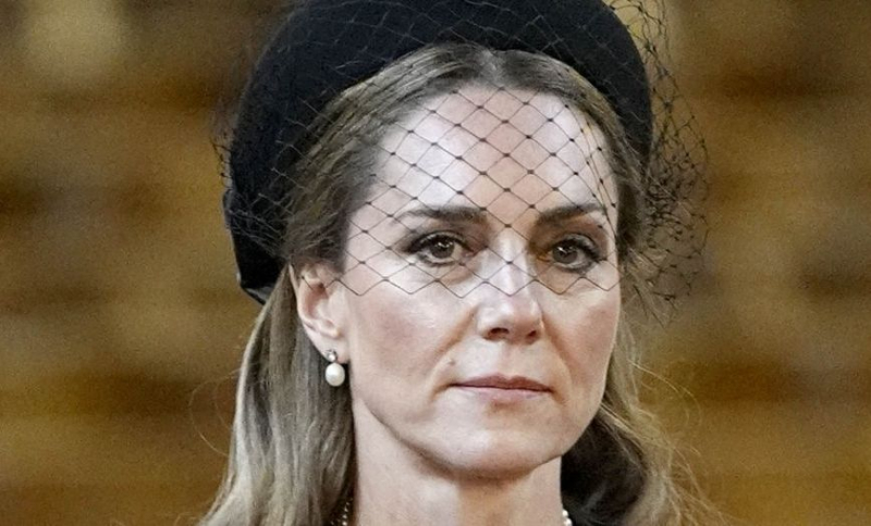 Cum s-a îmbrăcat Kate Middleton la funeraliile Ducesei de Kent. Detaliul pe care toată lumea l-a observat - FOTO