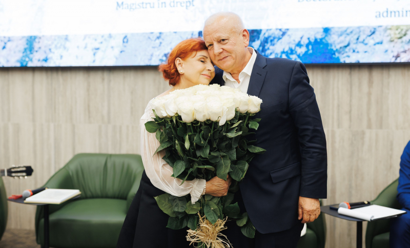 A fost lansată cartea „Din lacrima iubirii se naște nemurirea”! Lidia Pleșca, autoare: „Dedic această carte feciorului meu, plecat prea devreme...” - FOTO