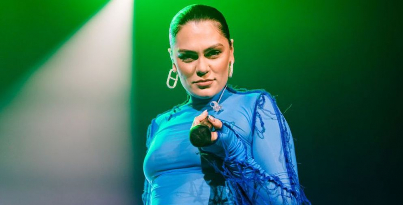 Jessie J dă dovadă de încă o lecție de putere în lupta cu cancerul. Decizia ei a emoționat pe toată lumea
