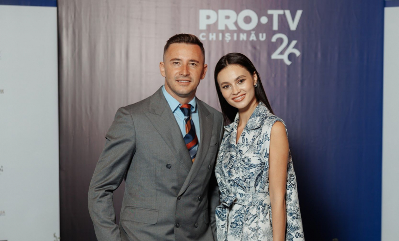 Apariții spectaculoase la recepția Pro TV! Emilian Crețu a surprins prin ținuta sa: „Un costum, o cravată de la second hand și o cămașă de la Burberry”. Vezi pentru ce outfituri au optat și ceilalți invitați - VIDEO