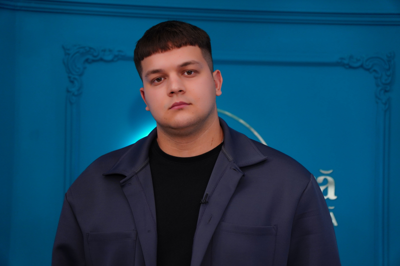 Cristian Stratin pășește sigur în lumea muzicii! Iată povestea tânărului care scrie propriile melodii la doar 20 de ani - VIDEO