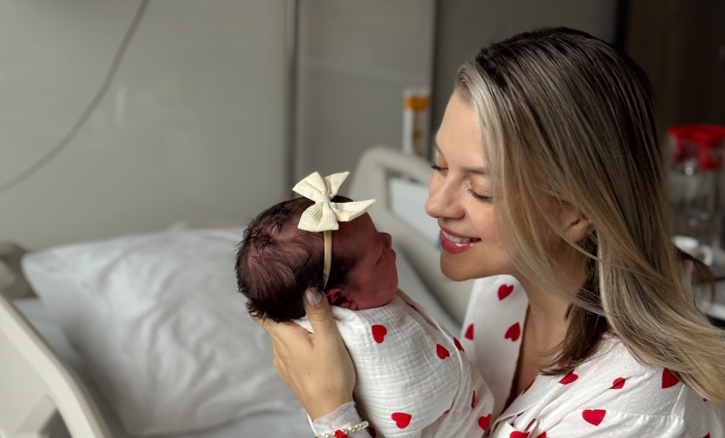 Arată impecabil la doar o săptămână de la naștere! Marina Cârnaț a revenit aproape complet la greutatea de dinaintea sarcinii - VIDEO