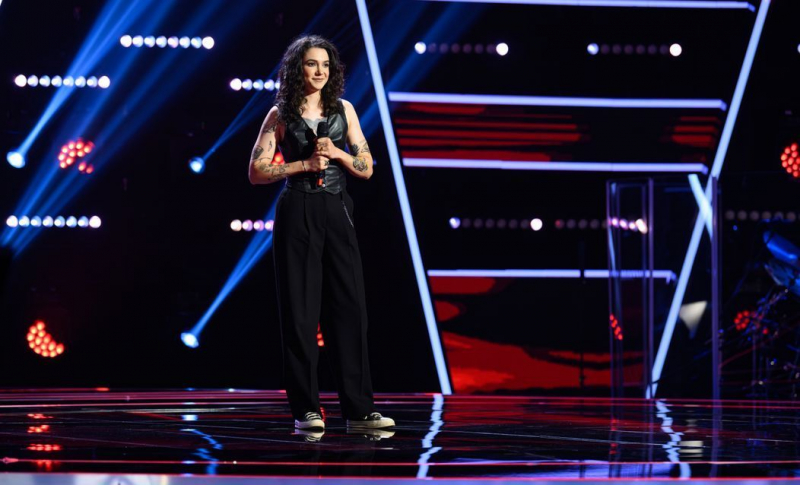 Mara Biriș nu a făcut lecții de canto niciodată, dar a reușit să întoarcă toate scaunele la Vocea României: „Când ai început să cânți mi-au vibrat mâinile” - VIDEO
