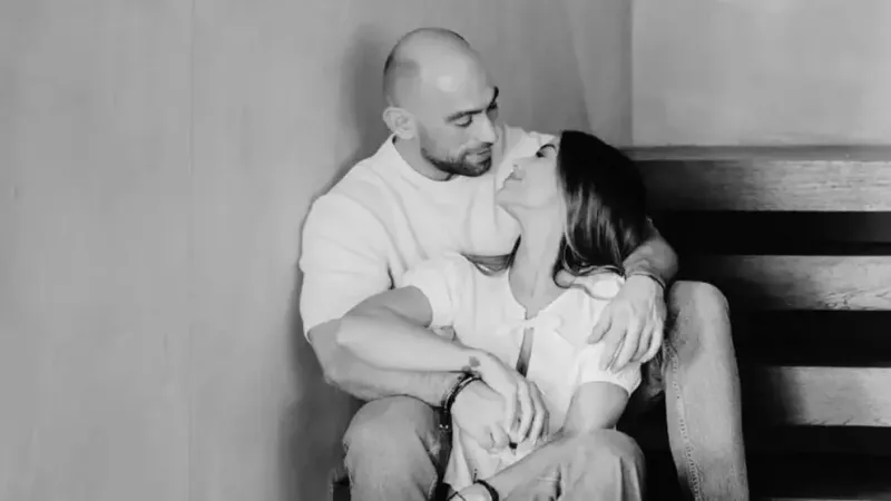 Și-a prins soțul cu o altă femeie. Vedeta celebră a depus actele de divorț după 5 ani de mariaj. Cei doi au împreună o fetiță

