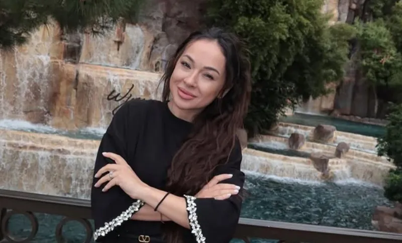 Vlăduța Lupău, scandal monstru în avion, la întoarcerea din vacanță. Artista și-a ieșit din minți și nu s-a mai abținut: „Sunt reguli pe care trebuie să le respectăm toți, doar că mie mi-e ciudă pe chestia asta” - VIDEO