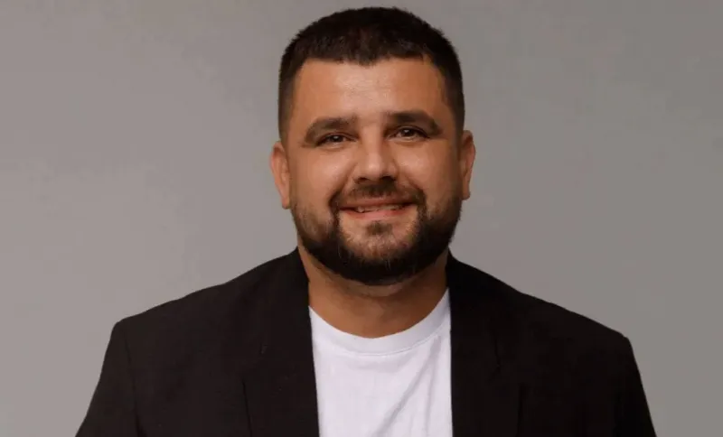 Anatol Melnic împlinește 42 de ani: cum a fost surprins prezentatorul PRO TV de soția Tatiana, fiica Kamelia și soții Maxian - VIDEO