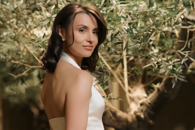 Valentina Nafornița, surpriză de proporții la New York. Imaginea sopranei a apărut pe un billboard gigant din Times Square - VIDEO