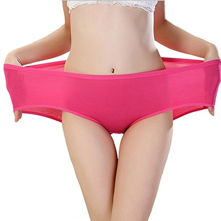 5 perechi total neobisnuite de lenjerie intima, care fac furori pe internet. De ce ti-ar trebui si tie o pereche? FOTO