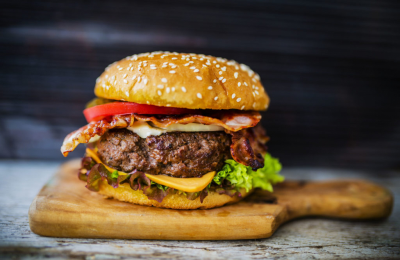 Spectaculosul Burgher de 100 $ - VIDEO