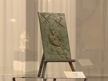 "Ma despart cu greu de ele!" Cum arata sculpturile lui Mihai Lazari care costa si 1 700 de euro - VIDEO