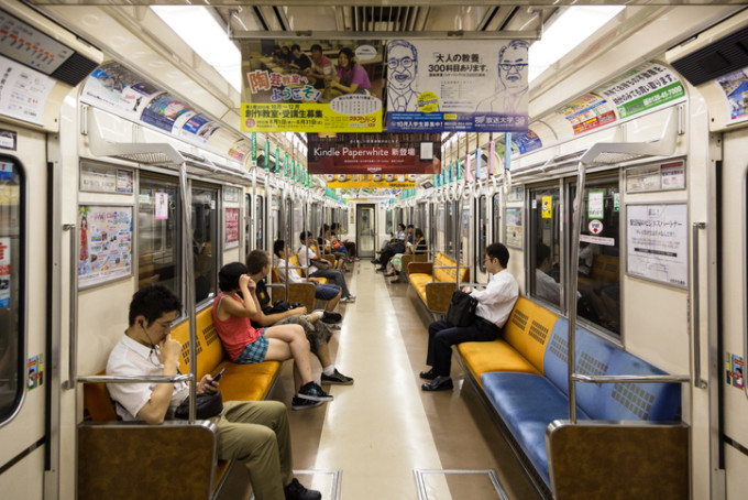 Scuze publice, dupa ce un tren din Japonia a plecat din gara cu 20 de secunde mai devreme