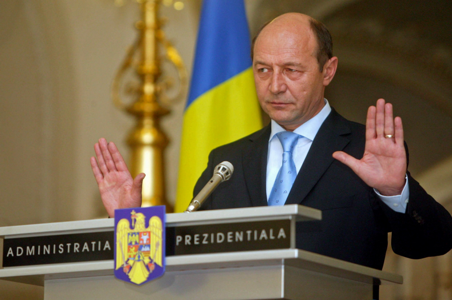 Basescu: Romania nu are planificata apararea Republicii Moldova prin mijloace militare. E un stat neutru