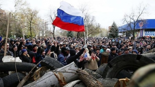 Separatistii din Donetk, dispusi sa initieze NEGOCIERI. Reactia prorusilor la solicitarea lui Putin privind amanarea referendumului