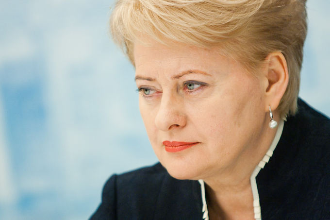 Alegerile din Lituania: Dalia Grybauskaite obtine peste 50 la suta din voturi. Cu cine se va confrunta in turul doi