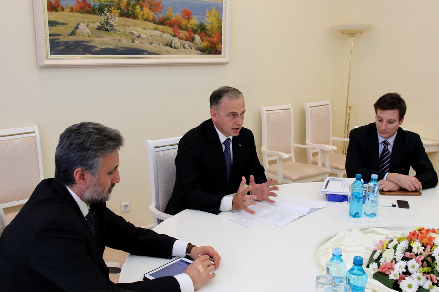 Mircea Geoana la Chisinau: Este un moment crucial sa ajutam Republica Moldova cu proiecte concrete