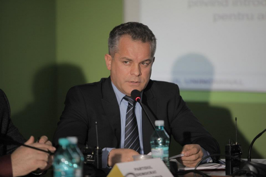 Adevarul: Au privatizat si terenul aferent cazangeriei Resedintei de Stat. Achizitia firmelor lui Plahotniuc