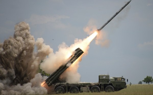 SUA trimite un lansator de rachete in Marea Neagra. Rusia a testat cu succes o racheta intercontinentala