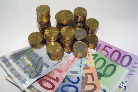 "Moneda Euro va disparea". Ce trebuie sa faca UE: Este necesara o reforma radicala
