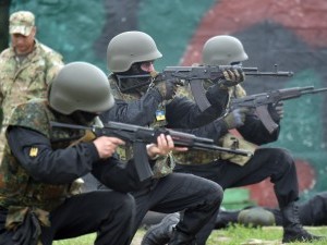 CRIZA DIN UCRAINA. NATO anunta ca Rusia a retras majoritatea militarilor de la frontiera din estul tarii