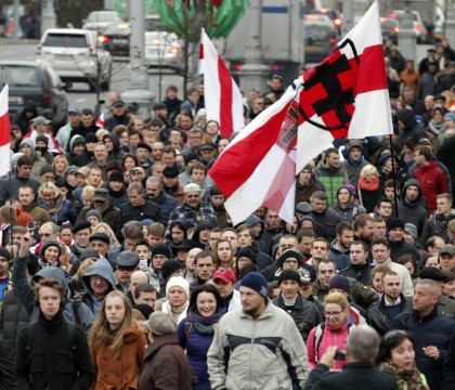 Tara care merge astazi la vot pentru a-l realege pe "ultimul dictator din Europa". Consecintele unui regim de 20 de ani