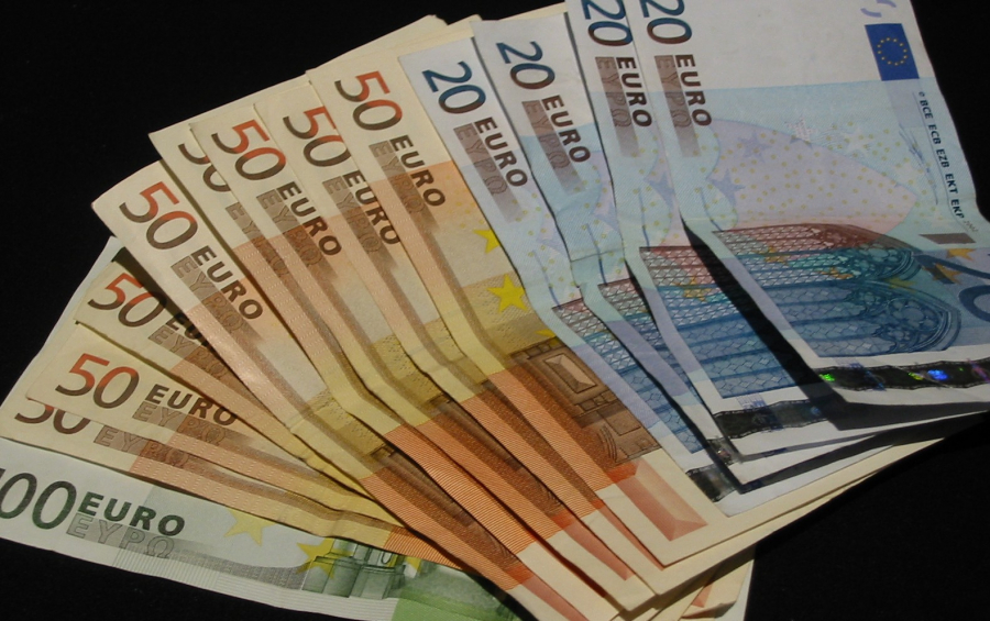 Decizie fara precedent in Europa! Tara care renunta la EURO pentru a folosi moneda nationala
