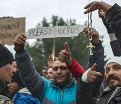 "Dupa Paris, situatia s-a schimbat". Polonia vrea revizuirea acordului UE privind cotele de repartizare a refugiatilor