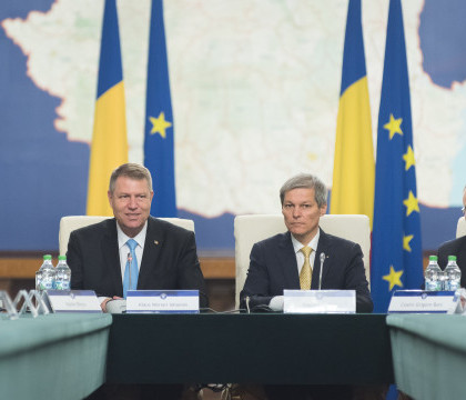 Sondaj. Cata incredere au romanii in Klaus Iohannis, Dacian Ciolos si Laura Kovesi