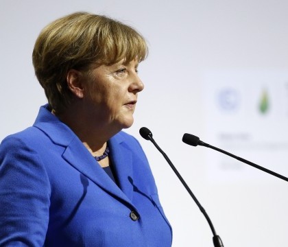 Angela Merkel cedeaza presiunilor. Anunta ca doreste sa reduca drastic numarul refugiatilor primiti in Germania