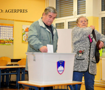 Primul stat ex-comunist care voteza legalizarea casatoriilor gay. Parlamentul a spus DA, cetatenii spun NU