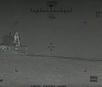 SUA au difuzat o inregistrare video cu rachete iraniene care ar fi fost trase aproape de nave de razboi americane - VIDEO