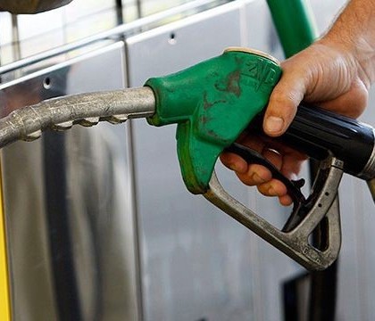 Solutia germana la problema refugiatilor: o taxa europeana pe benzina. " Tarile din Balcani vor suporta consecintele"