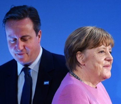 David Cameron avertizeaza ca "Jungla" din Calais se va muta in Anglia in caz de BREXIT. Intalnire intre Merkel si Hollande
