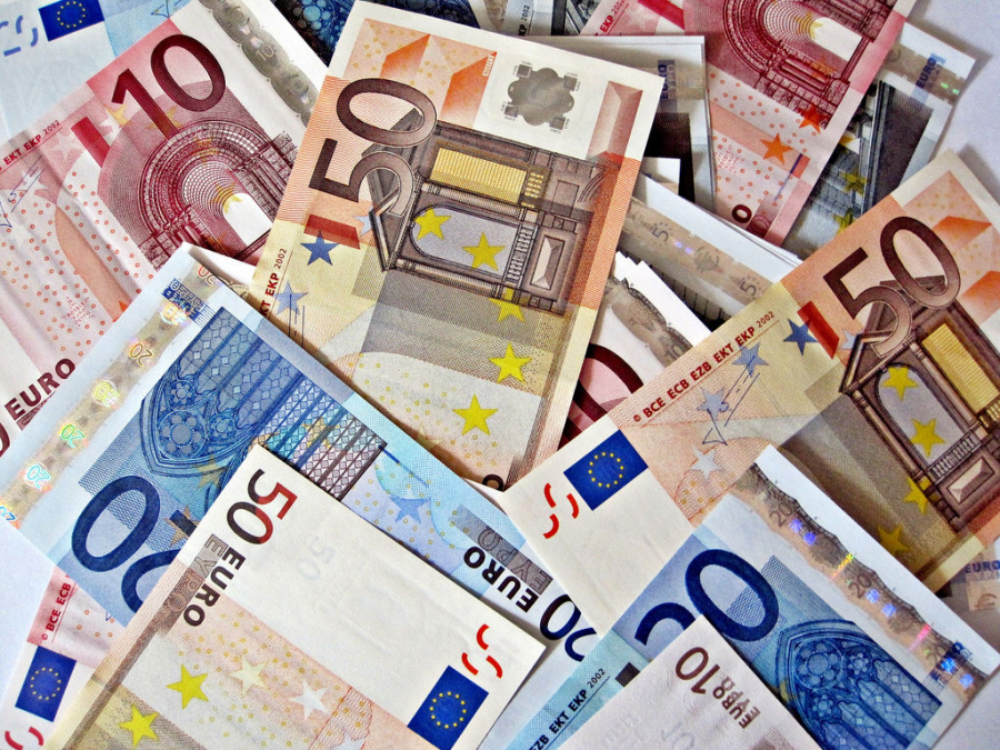 Decizie neasteptata in Europa. Miscarea care aduce mai multi bani pe continent, in lupta cu recesiunea