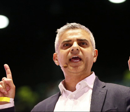 Londra a devenit prima metropola europeana cu primar musulman. Cine este Sadiq Khan, noul edil al capitalei Marii Britanii