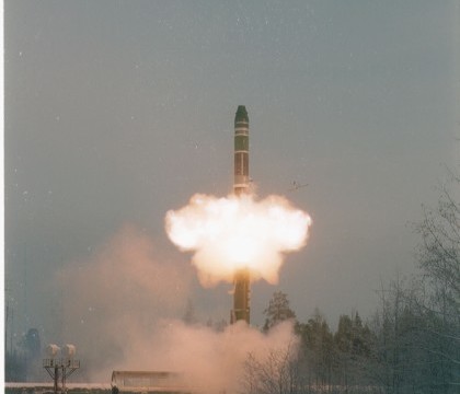 Rusia ar putea construi trenuri nucleare in replica la scutul antiracheta. Raspunsul NATO la o posibila amenintare