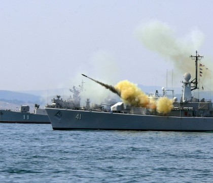 Rusia avertizeaza NATO sa nu isi consolideze fortele navale din Marea Neagra, care nu are nicio legatura cu Alianta