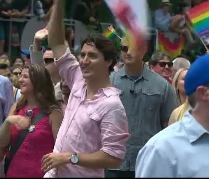 Justin Trudea, primul sef de guvern in functie care participa la parada comunitatii gay. Cum a fost surprins