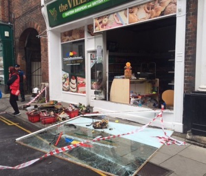 Efectul BREXIT: un magazin romanesc a fost incendiat intr-un oras din Anglia. Cum au reactionat vecinii
