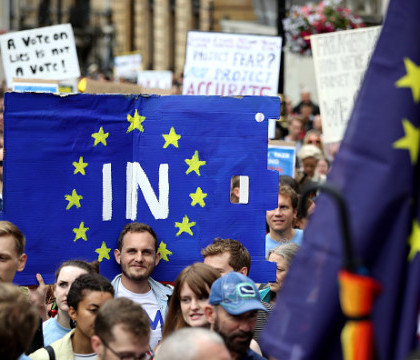 Guvernul britanic a respins petitia semnata de patru milioane de persoane pentru un al doilea referendum privind BREXITUL