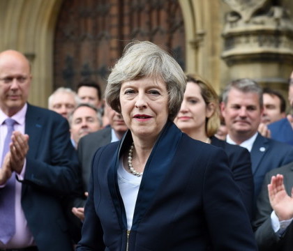 Cele 6 sarcini ale noii "doamne de fier" a Marii Britanii. Theresa May promite ca va face din BREXIT "un succes"