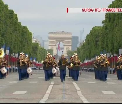 Parada militara grandioasa in Paris, de Ziua Nationala a Frantei. Omagiul adus celor care s-au inrolat in armata