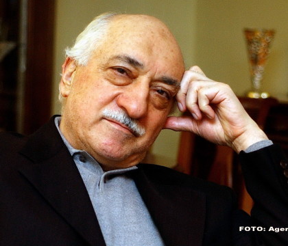 Interviu cu "dusmanul" lui Erdogan, predicatorul Fethullah Gulen: "Presedintele sufera de intoxicatia cu putere"