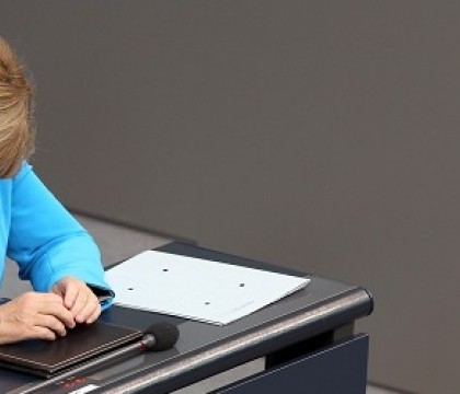 Merkel ar urma sa-si anunte candidatura astazi pentru un nou mandat. NY Times: "E ultimul aparator al valorilor umaniste"