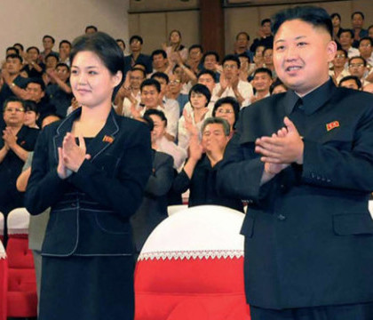Prima aparitie a sotiei lui Kim Jong Un, dupa ce nu a mai aparut in public de 7 luni. Unde a fost vazuta acum