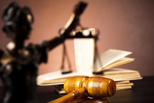 Zumbreanu, despre grefierii si judecatorul urmariti penal: "Ajutau agenti economici sa intre ilegal in posesia unor imobile"