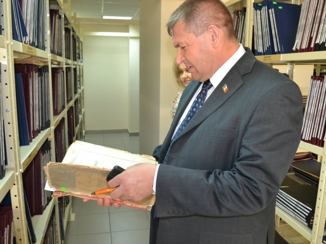 Semnatura de pe "scrisoarea de adio" si cea aplicata de Ion Butmalai pe acte, identice? - FOTO